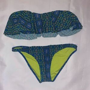 Boho patterned off the shoulder bikini set